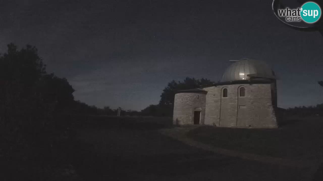 Webcam de l’Observatoire de Višnjan: Plongez dans le cosmos depuis l’Istrie, Croatie