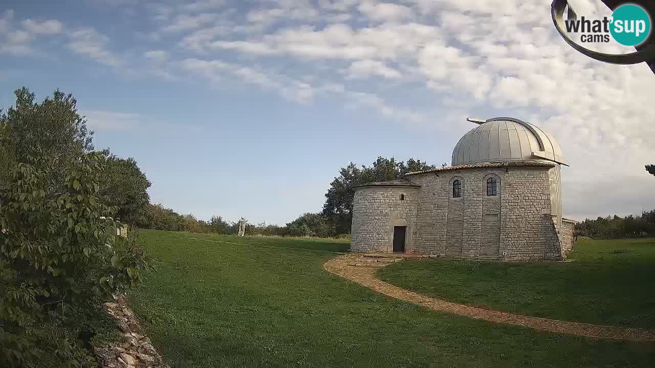 Višnjan Observatory Webcam: Gaze into the Cosmos from Istria, Croatia