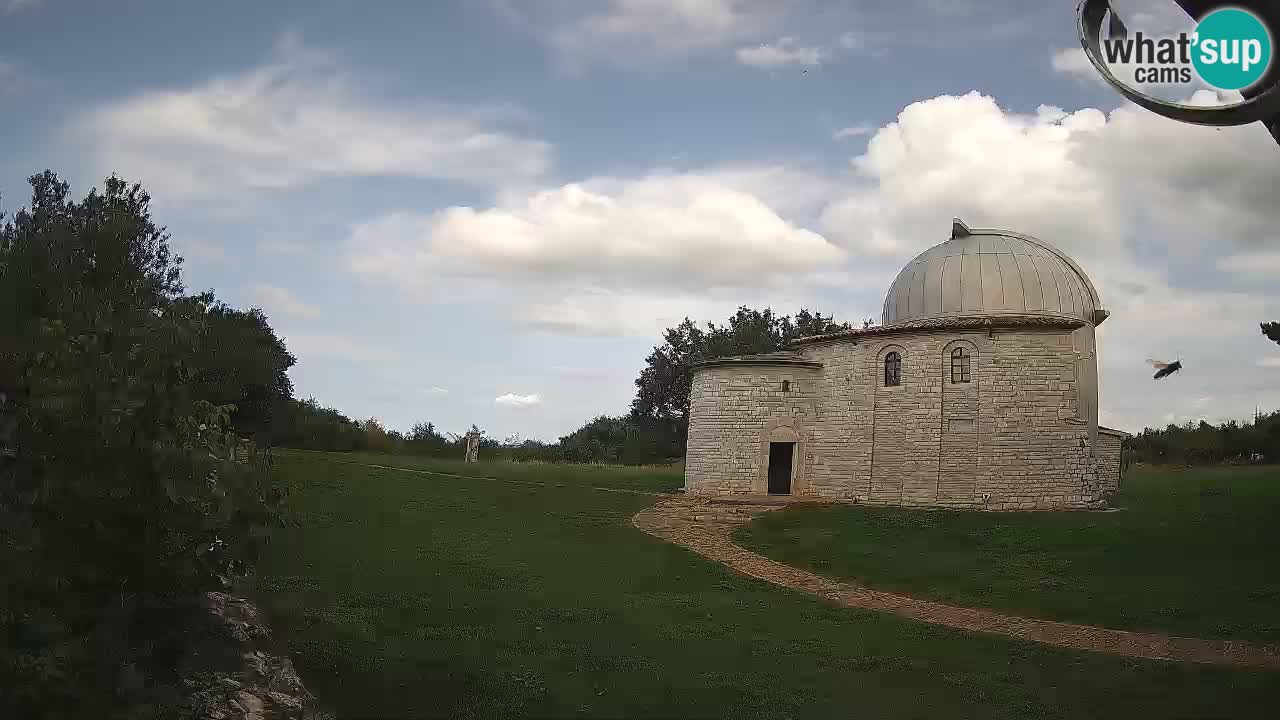 Višnjan Observatory Webcam: Gaze into the Cosmos from Istria, Croatia