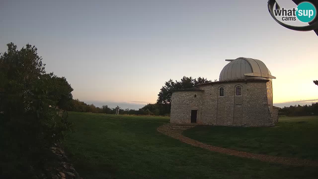 Višnjan Observatory Webcam: Gaze into the Cosmos from Istria, Croatia