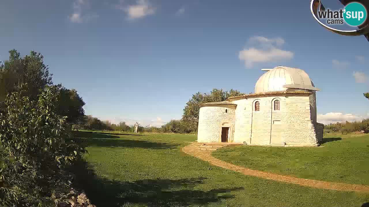 Webcam de l’Observatoire de Višnjan: Plongez dans le cosmos depuis l’Istrie, Croatie