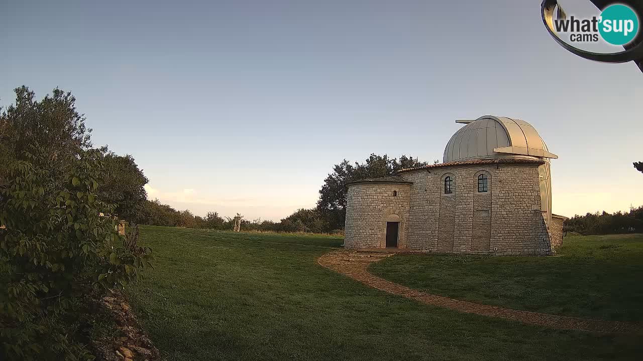 Višnjan Observatory Webcam: Gaze into the Cosmos from Istria, Croatia