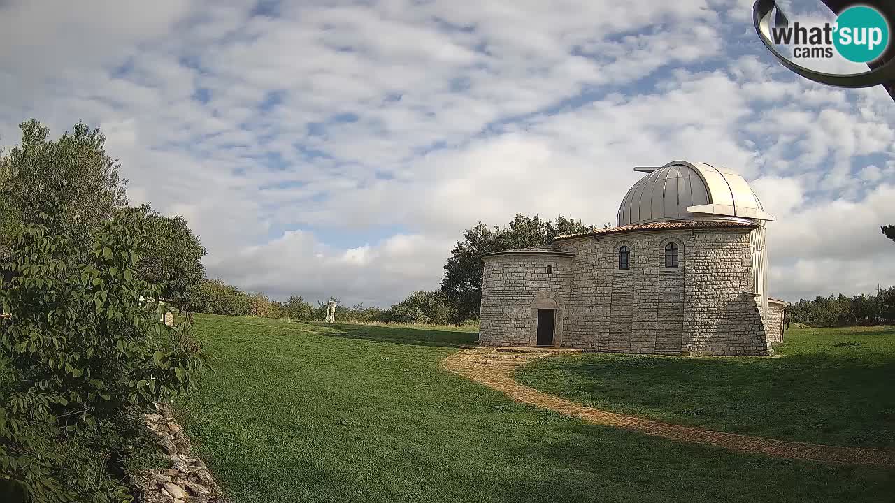 Višnjan Observatory Webcam: Gaze into the Cosmos from Istria, Croatia