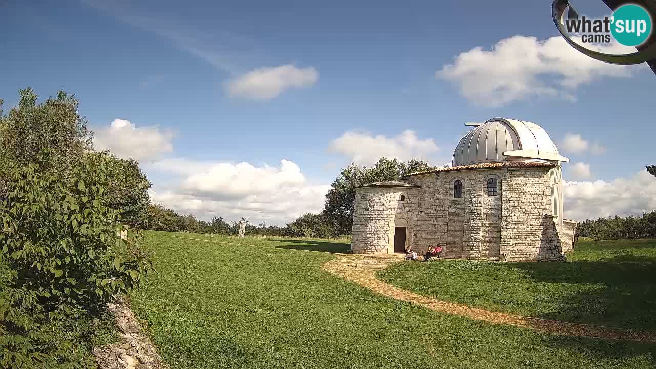 Višnjan Observatory Webcam: Gaze into the Cosmos from Istria, Croatia