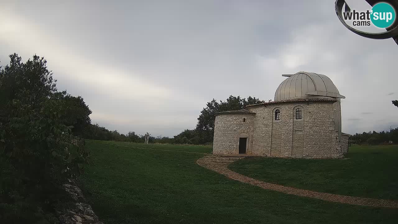 Višnjan Observatory Webcam: Gaze into the Cosmos from Istria, Croatia