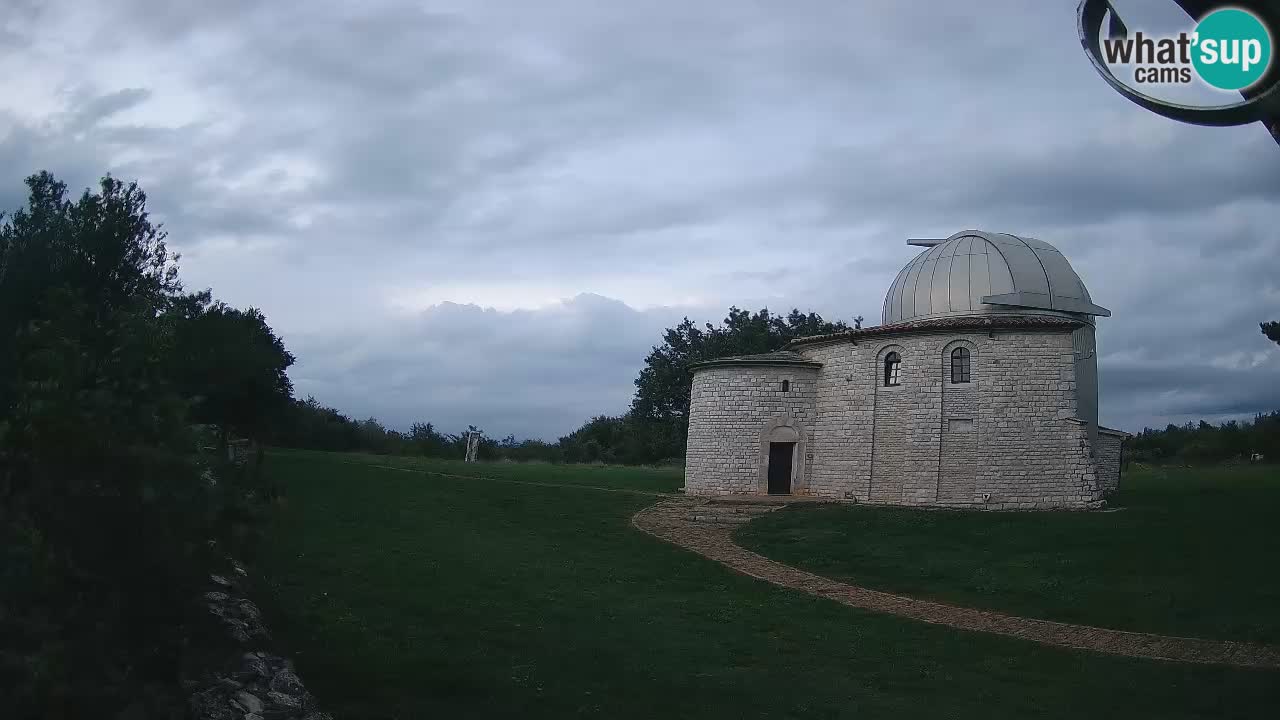 Višnjanska observatorijska spletna kamera: Opazujte vesolje iz Istre, Hrvaška