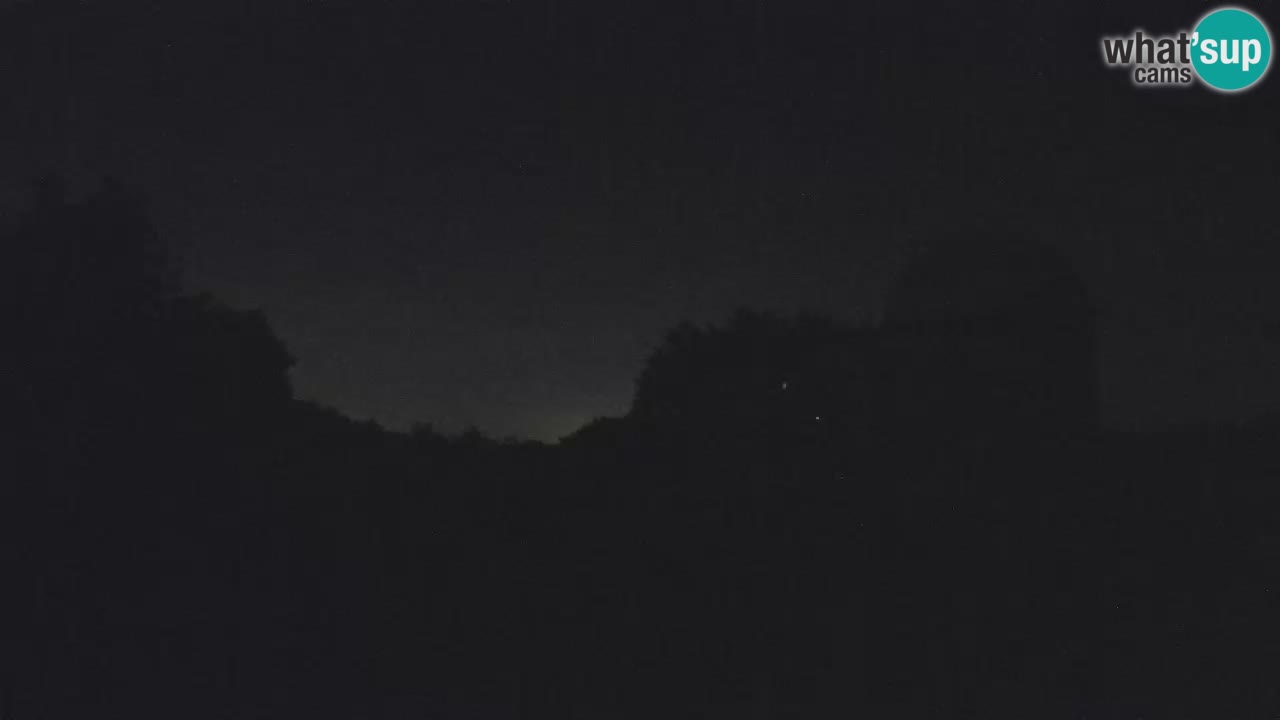 Višnjan Observatory Webcam: Gaze into the Cosmos from Istria, Croatia