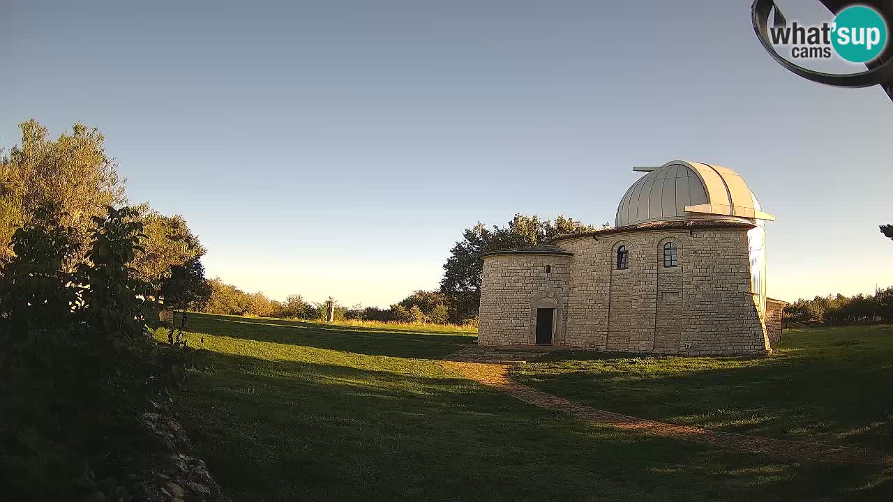 Višnjan Observatory Webcam: Gaze into the Cosmos from Istria, Croatia