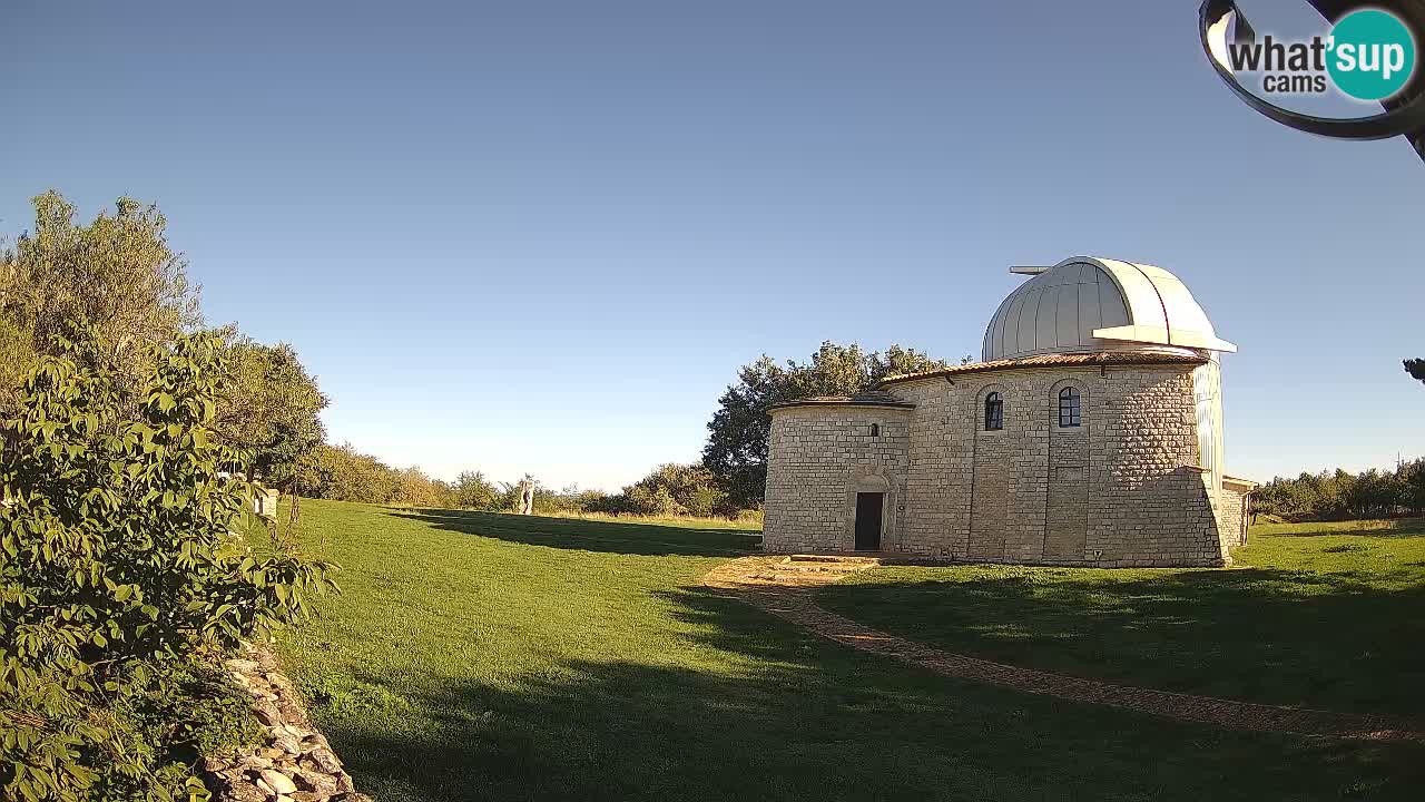 Višnjan Observatory Webcam: Gaze into the Cosmos from Istria, Croatia