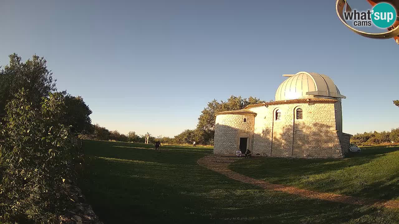 Višnjan Observatory Webcam: Gaze into the Cosmos from Istria, Croatia