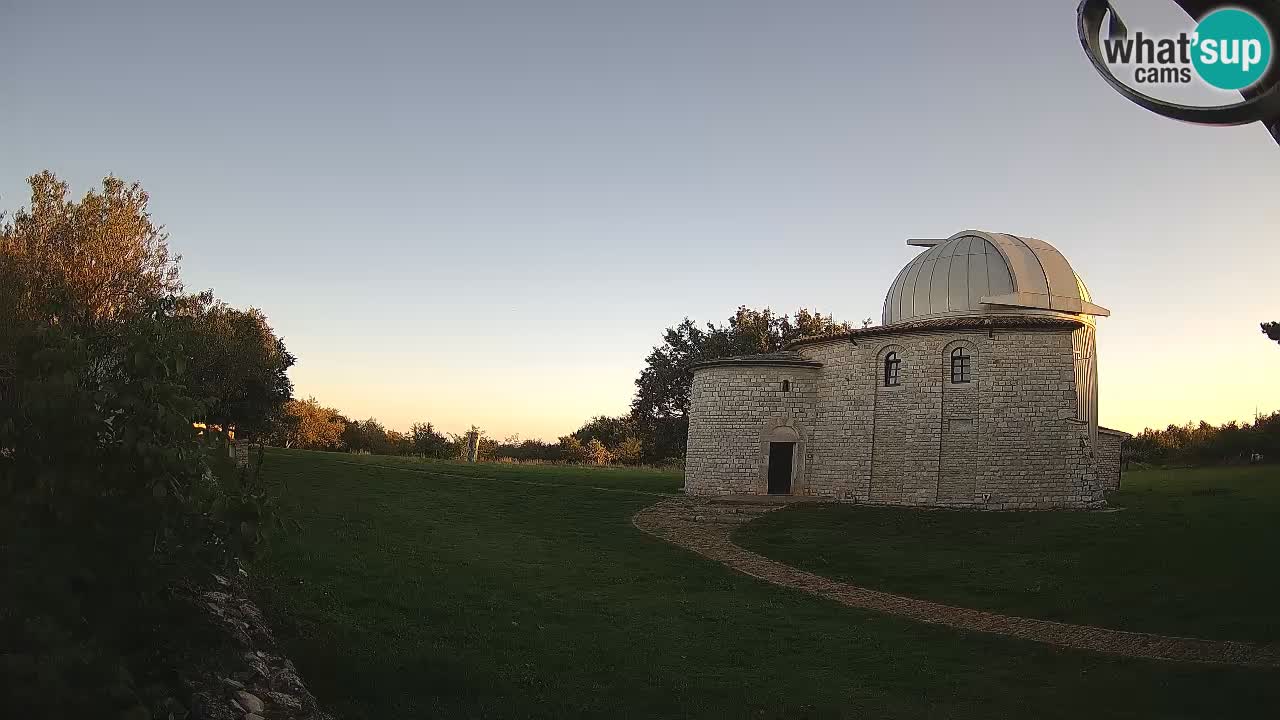 Višnjan Observatory Webcam: Gaze into the Cosmos from Istria, Croatia