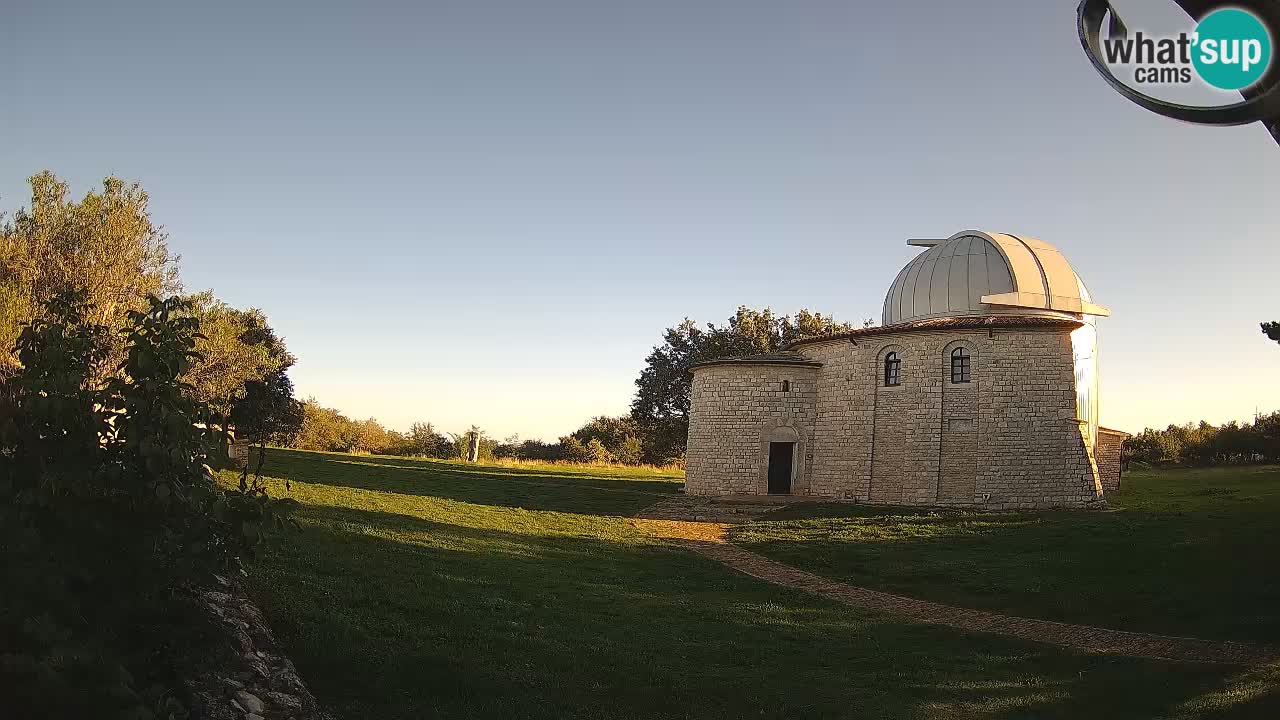 Višnjanska observatorijska spletna kamera: Opazujte vesolje iz Istre, Hrvaška