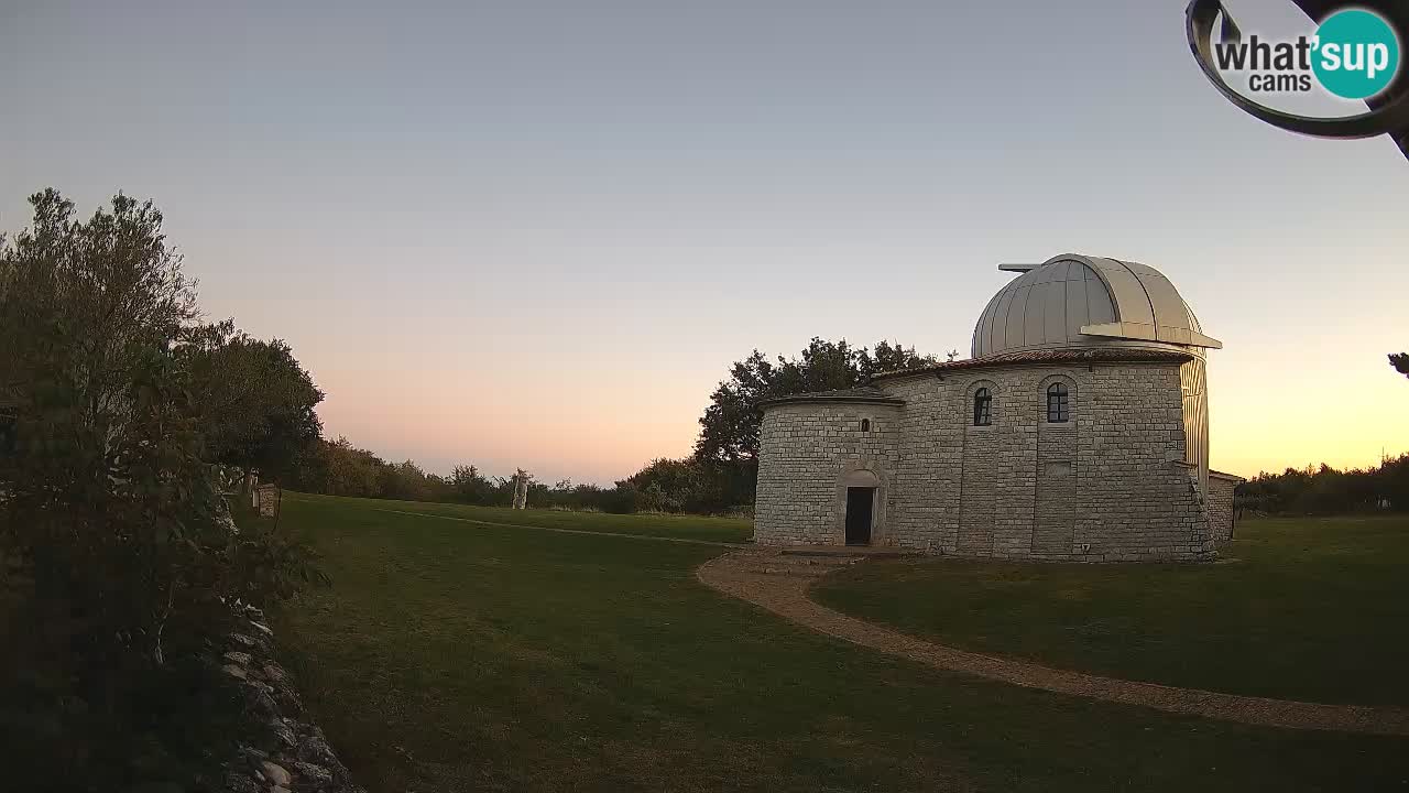 Višnjanska observatorijska spletna kamera: Opazujte vesolje iz Istre, Hrvaška