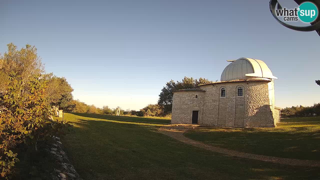 Višnjan Observatory Webcam: Gaze into the Cosmos from Istria, Croatia