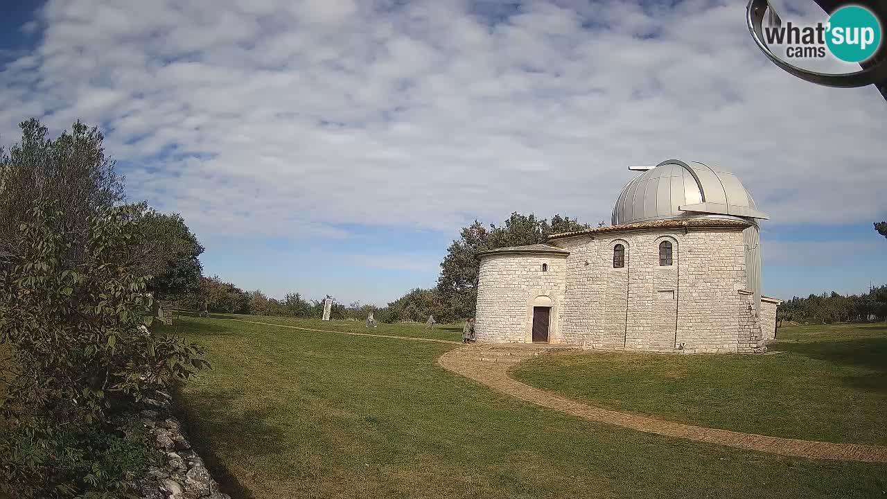 Višnjan Observatory Webcam: Gaze into the Cosmos from Istria, Croatia