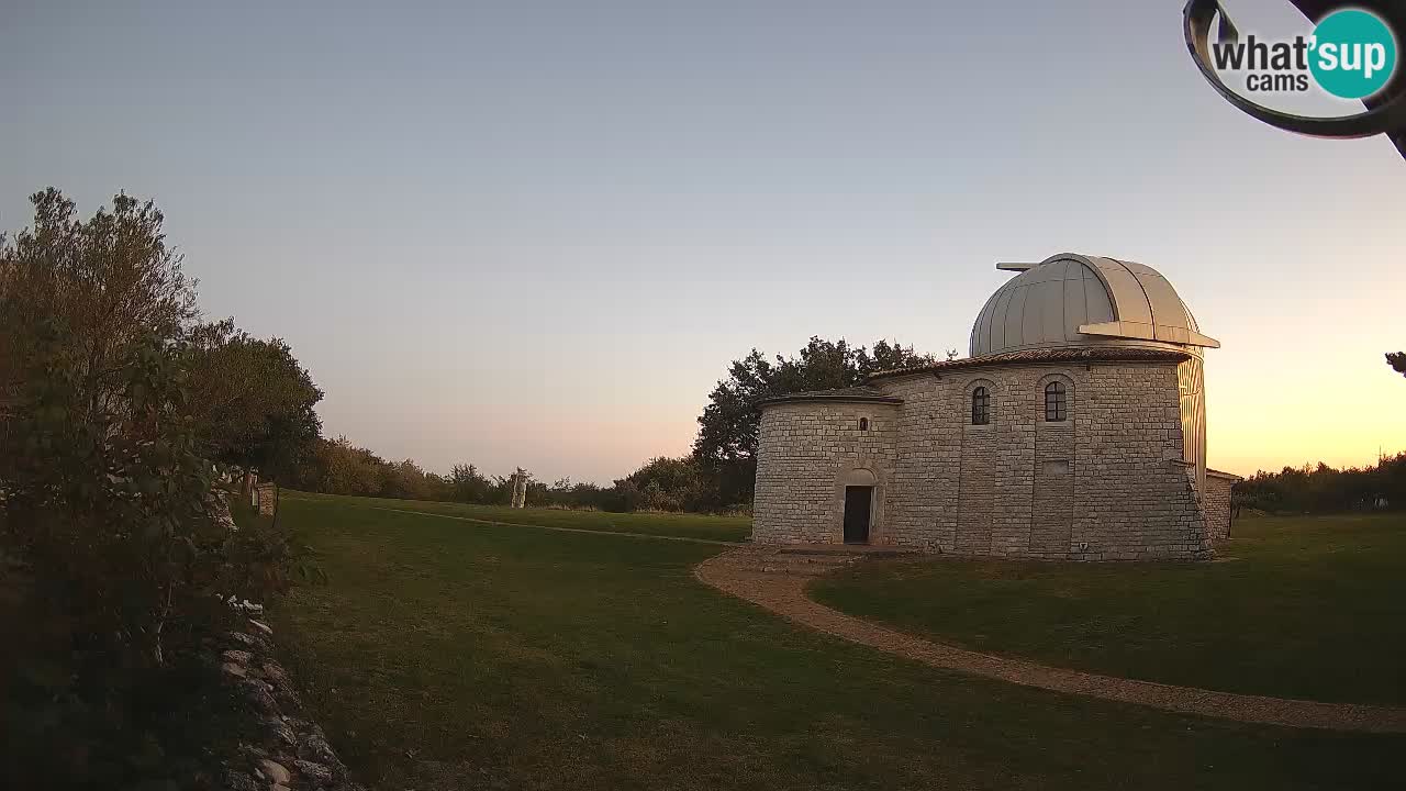 Višnjanska observatorijska spletna kamera: Opazujte vesolje iz Istre, Hrvaška