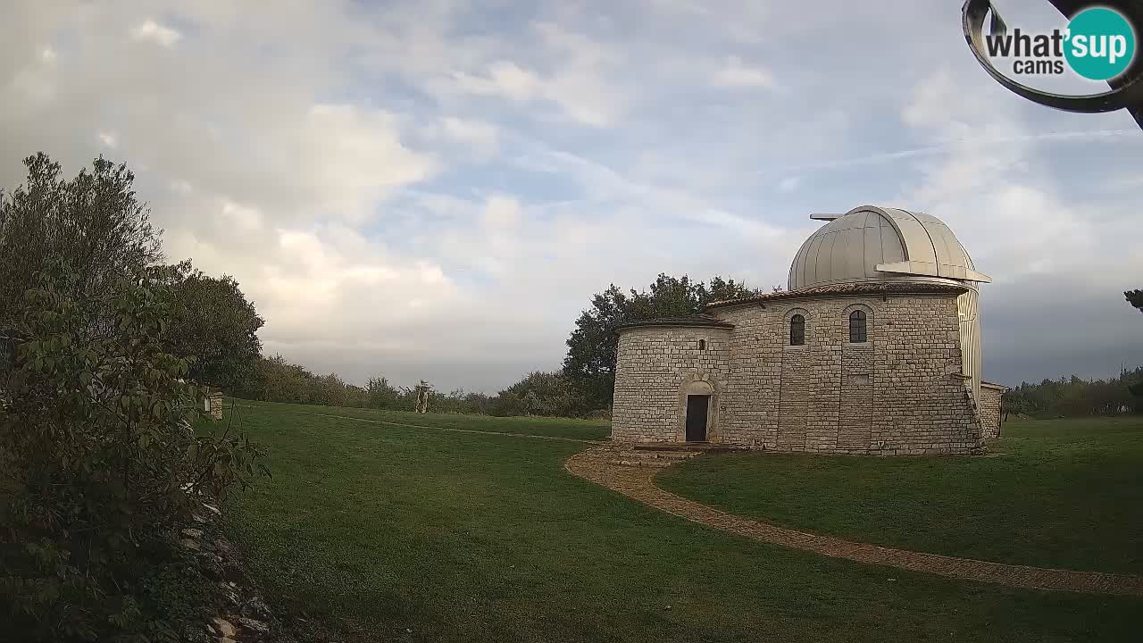 Višnjanska observatorijska spletna kamera: Opazujte vesolje iz Istre, Hrvaška