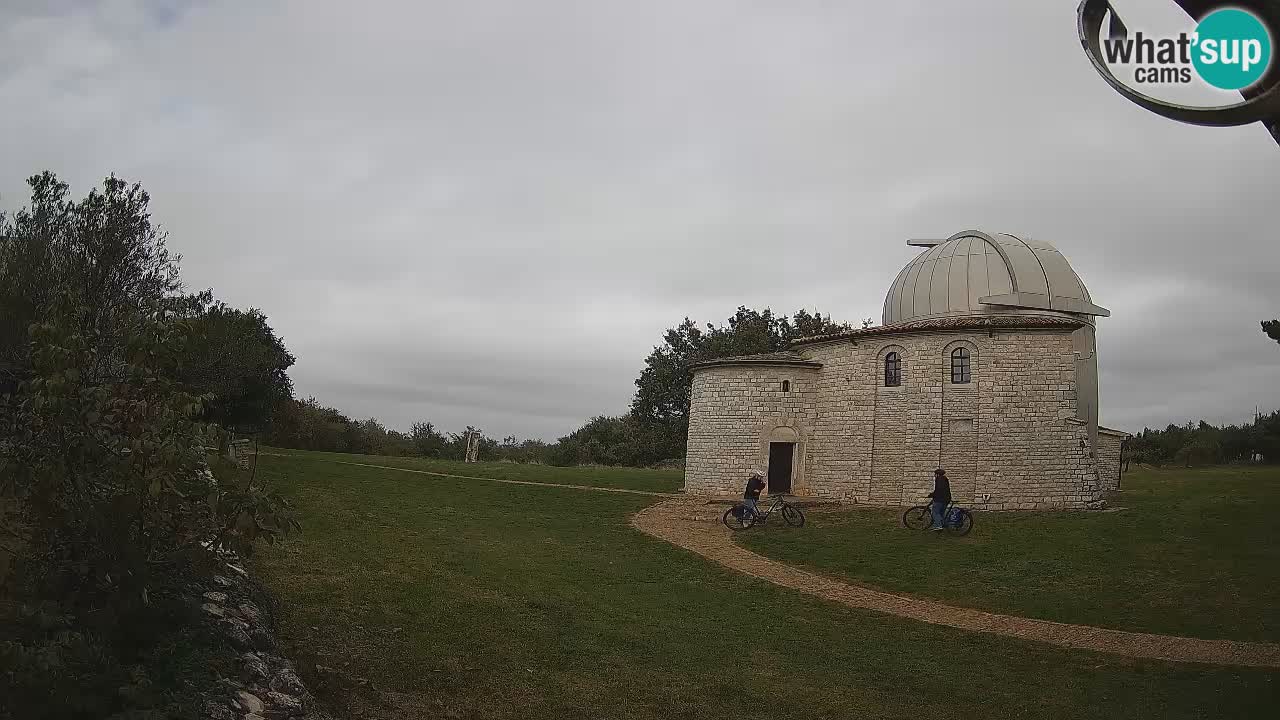 Višnjan Observatory Webcam: Gaze into the Cosmos from Istria, Croatia