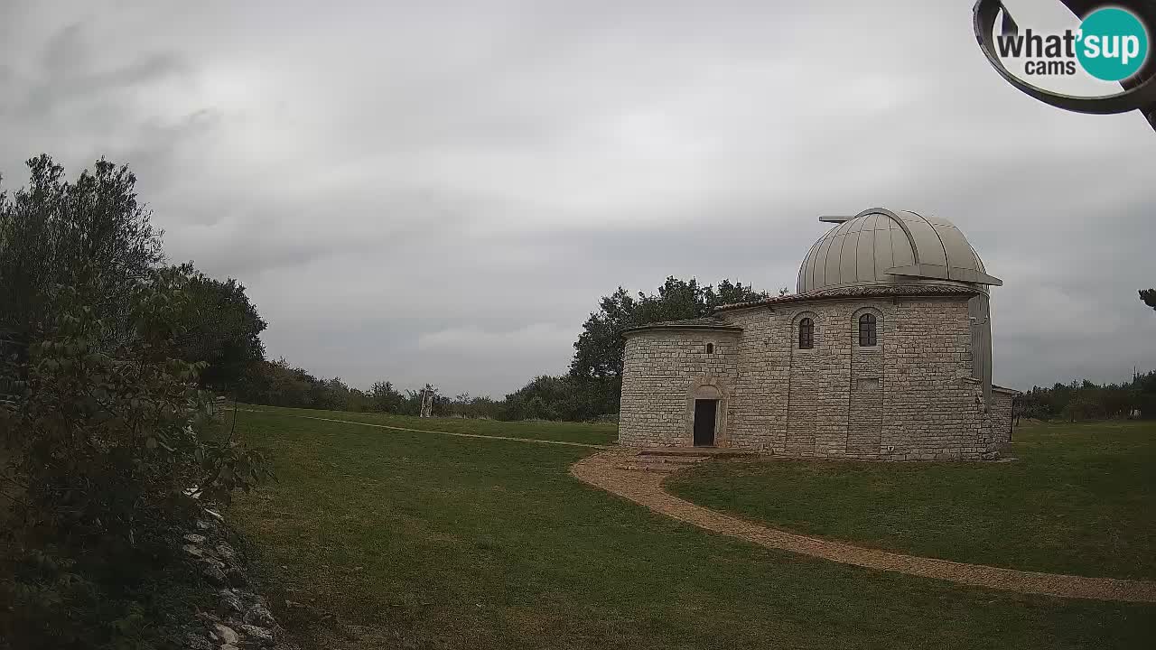 Višnjan Observatory Webcam: Gaze into the Cosmos from Istria, Croatia