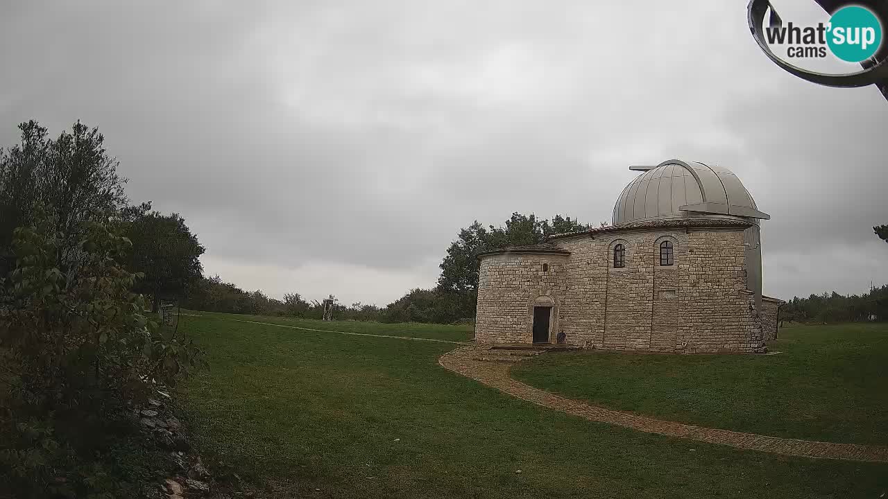 Višnjan Observatory Webcam: Gaze into the Cosmos from Istria, Croatia