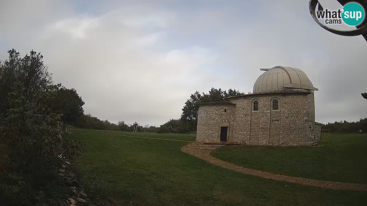 Višnjan Observatory Webcam: Gaze into the Cosmos from Istria, Croatia