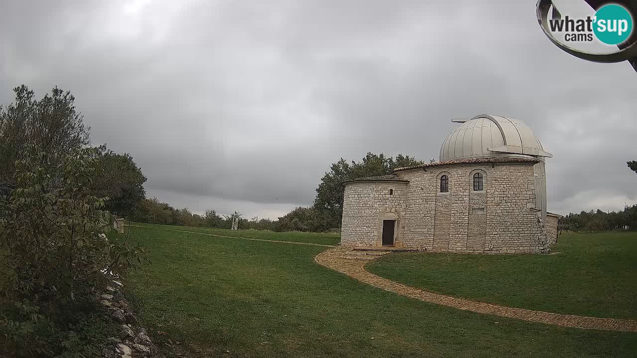 Višnjan Observatory Webcam: Gaze into the Cosmos from Istria, Croatia