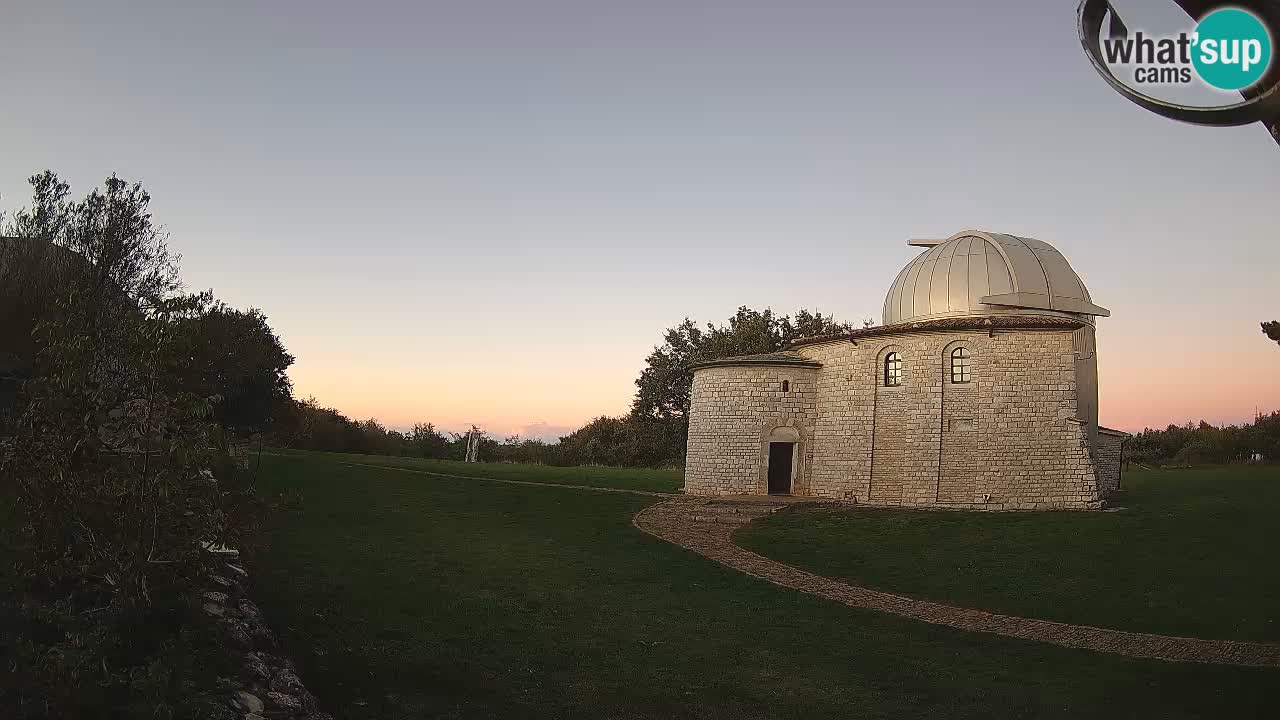 Višnjanska observatorijska spletna kamera: Opazujte vesolje iz Istre, Hrvaška