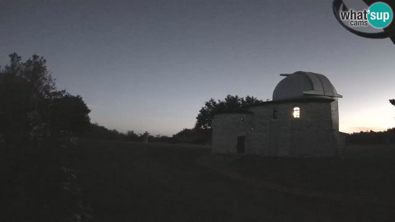 Višnjanska observatorijska spletna kamera: Opazujte vesolje iz Istre, Hrvaška