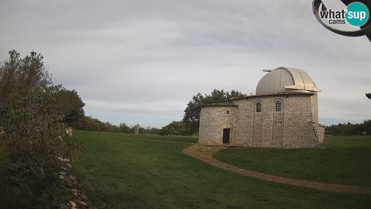 Višnjan Observatory Webcam: Gaze into the Cosmos from Istria, Croatia
