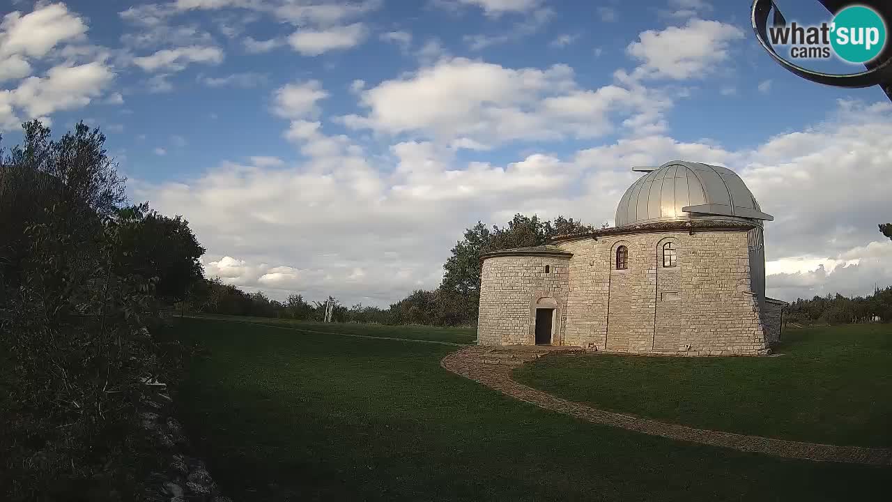 Webcam de l’Observatoire de Višnjan: Plongez dans le cosmos depuis l’Istrie, Croatie