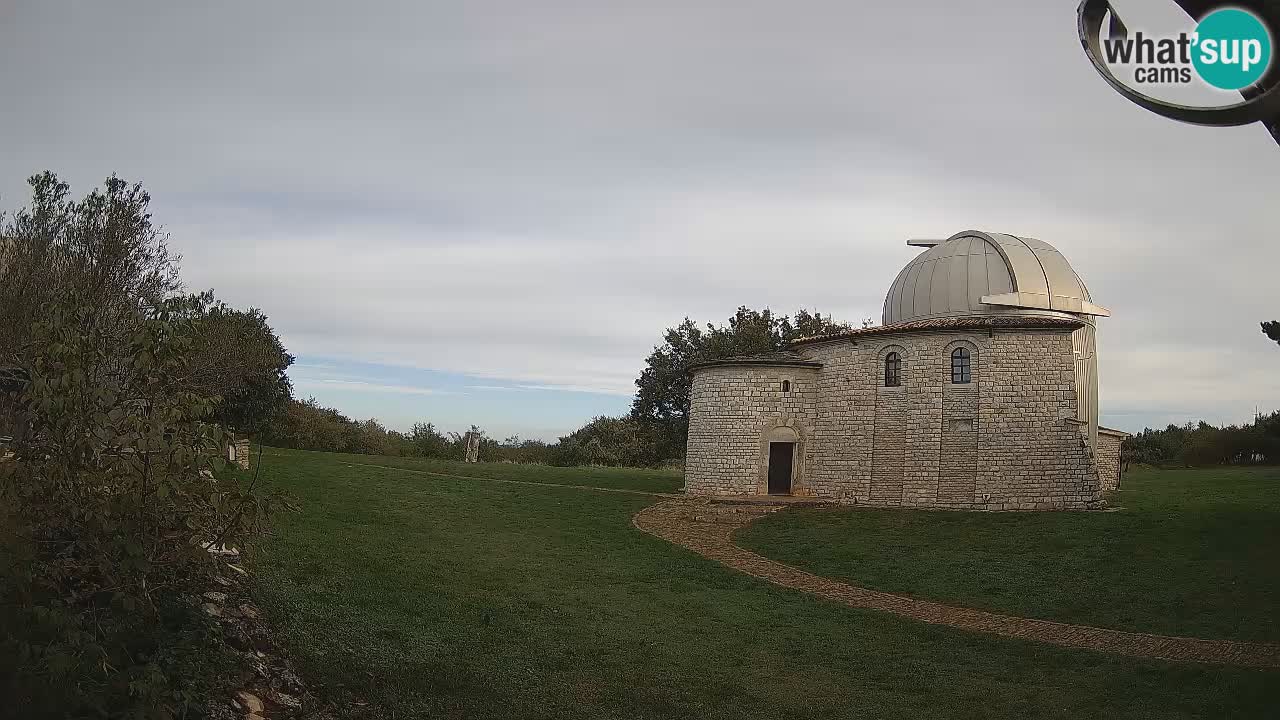 Višnjanska observatorijska spletna kamera: Opazujte vesolje iz Istre, Hrvaška