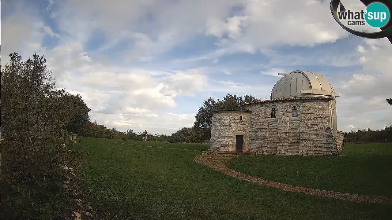 Višnjanska observatorijska spletna kamera: Opazujte vesolje iz Istre, Hrvaška