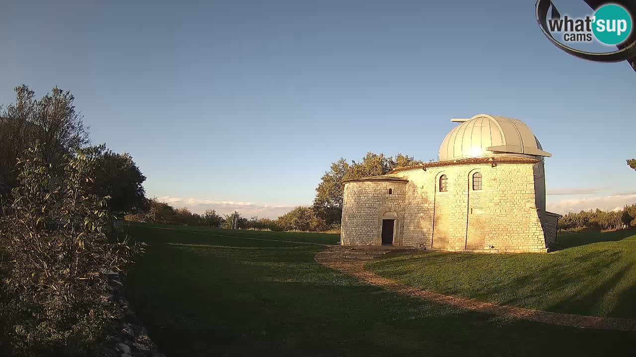 Webcam de l’Observatoire de Višnjan: Plongez dans le cosmos depuis l’Istrie, Croatie