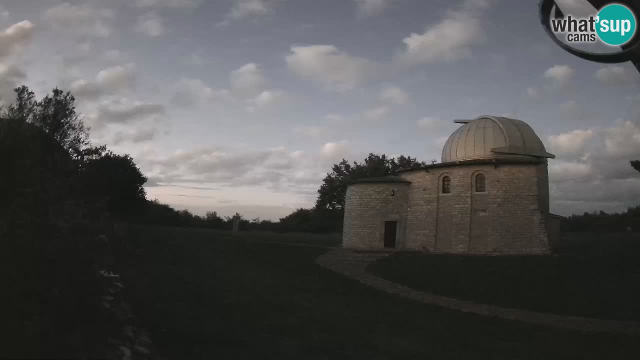 Višnjanska observatorijska spletna kamera: Opazujte vesolje iz Istre, Hrvaška