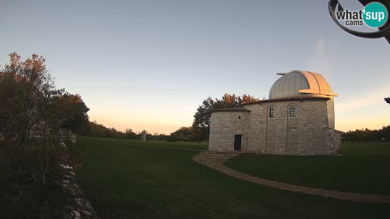 Višnjan Observatory Webcam: Gaze into the Cosmos from Istria, Croatia
