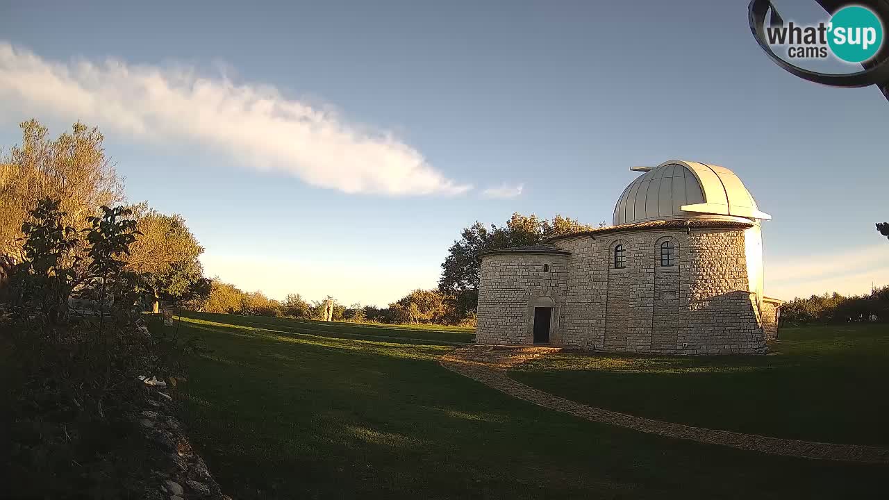 Webcam de l’Observatoire de Višnjan: Plongez dans le cosmos depuis l’Istrie, Croatie