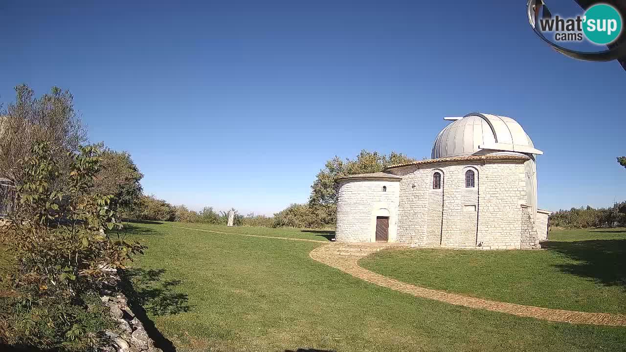 Višnjan Observatory Webcam: Gaze into the Cosmos from Istria, Croatia