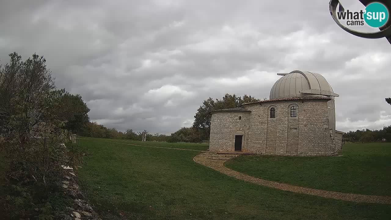 Višnjan Observatory Webcam: Gaze into the Cosmos from Istria, Croatia
