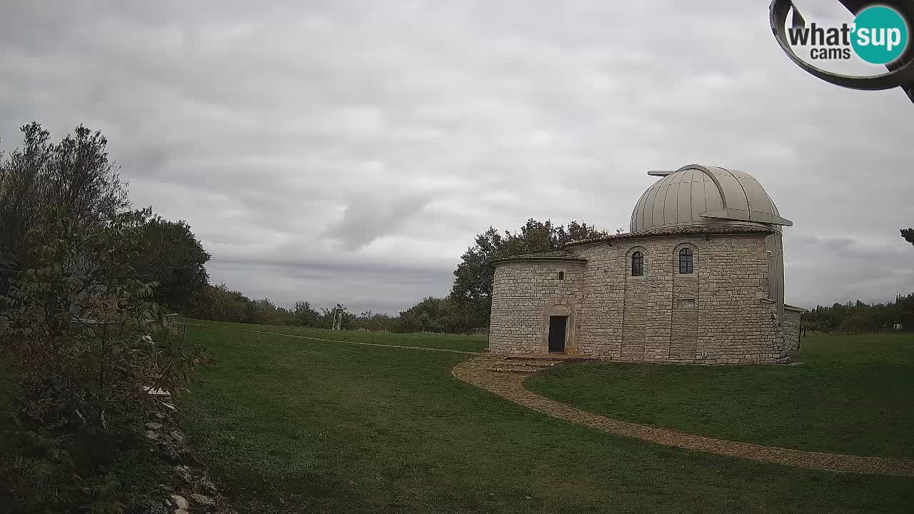 Višnjan Observatory Webcam: Gaze into the Cosmos from Istria, Croatia
