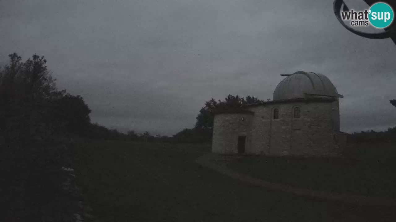 Višnjanska opservatorijska web kamera: Zavirite u svemir s poluotoka Istre, Hrvatska