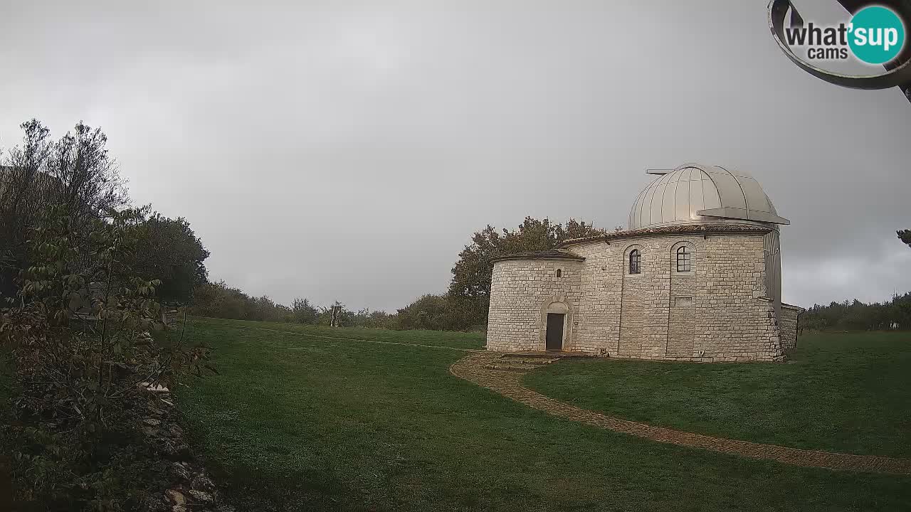 Višnjanska opservatorijska web kamera: Zavirite u svemir s poluotoka Istre, Hrvatska