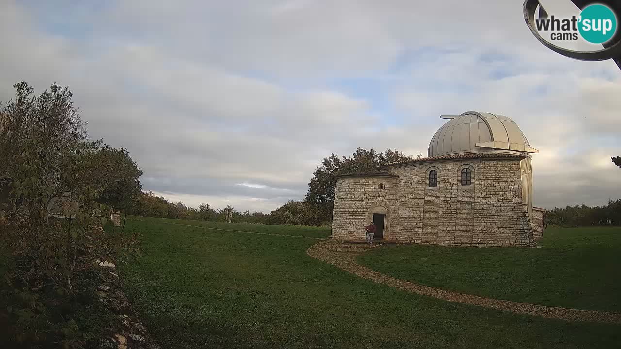 Višnjanska observatorijska spletna kamera: Opazujte vesolje iz Istre, Hrvaška