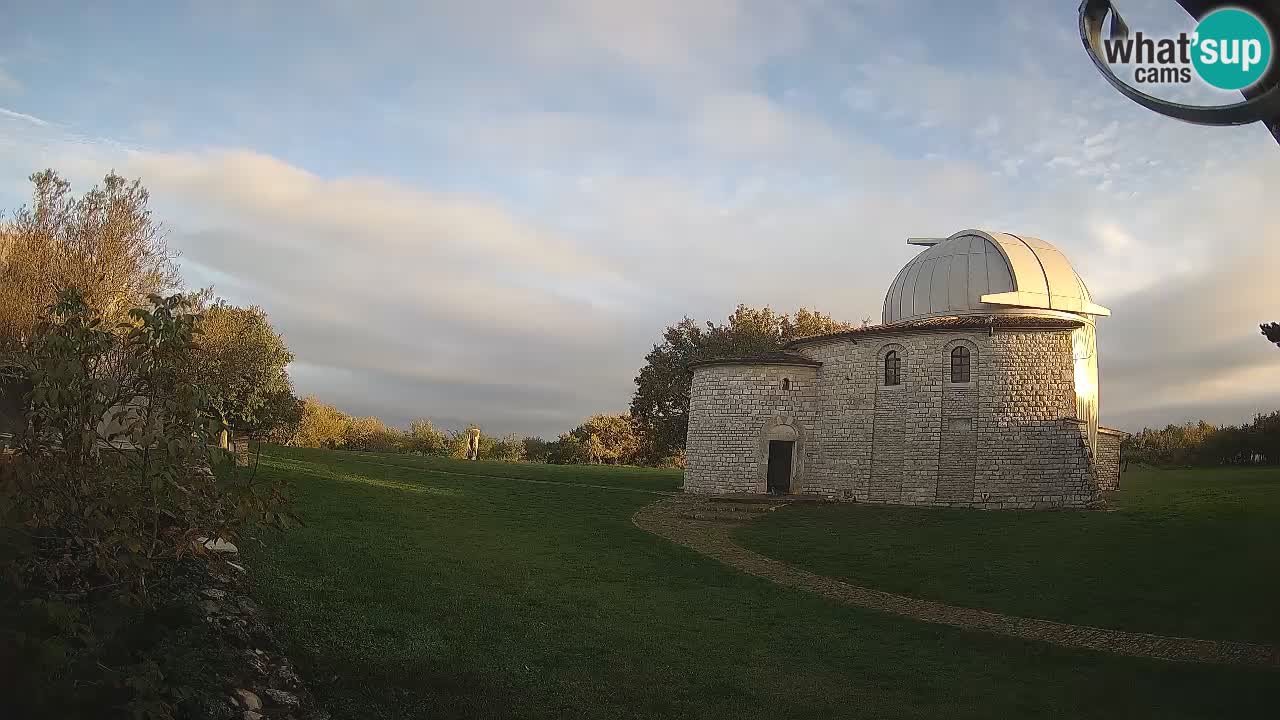 Webcam de l’Observatoire de Višnjan: Plongez dans le cosmos depuis l’Istrie, Croatie
