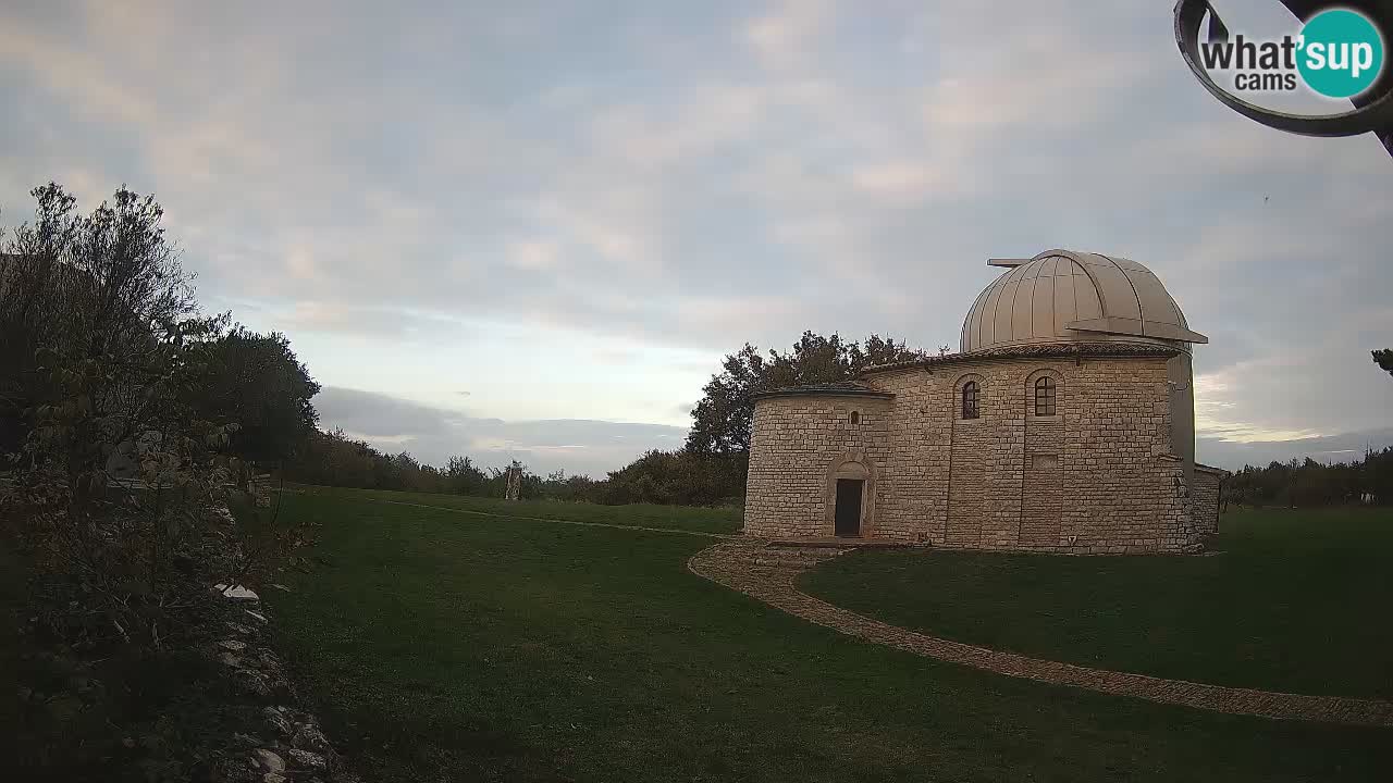 Višnjan Observatory Webcam: Gaze into the Cosmos from Istria, Croatia
