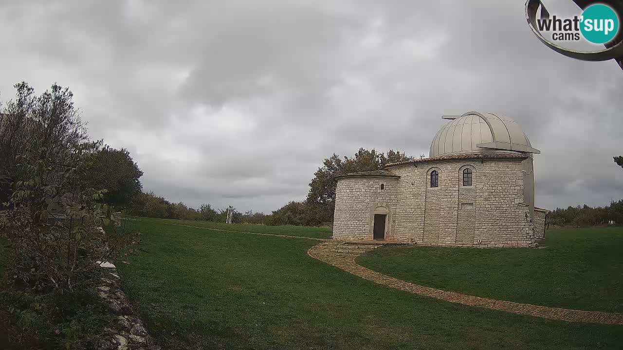 Višnjan Observatory Webcam: Gaze into the Cosmos from Istria, Croatia