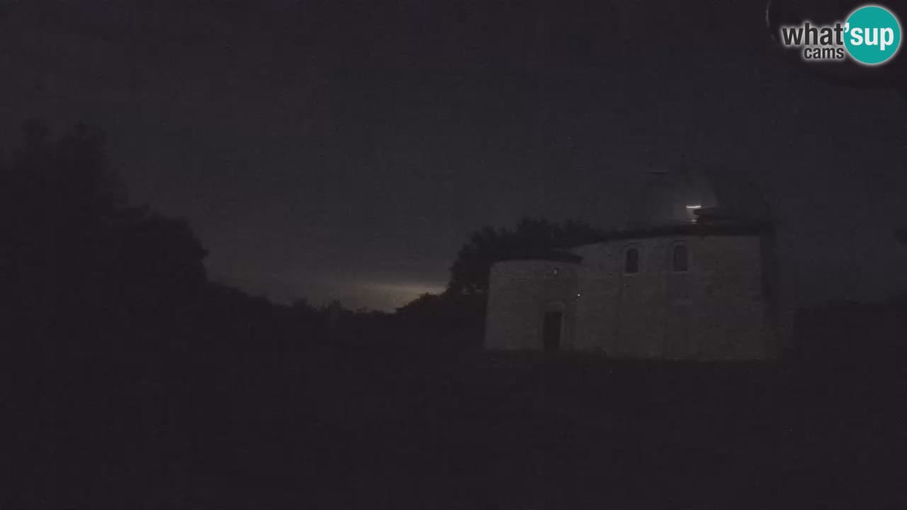 Webcam de l’Observatoire de Višnjan: Plongez dans le cosmos depuis l’Istrie, Croatie
