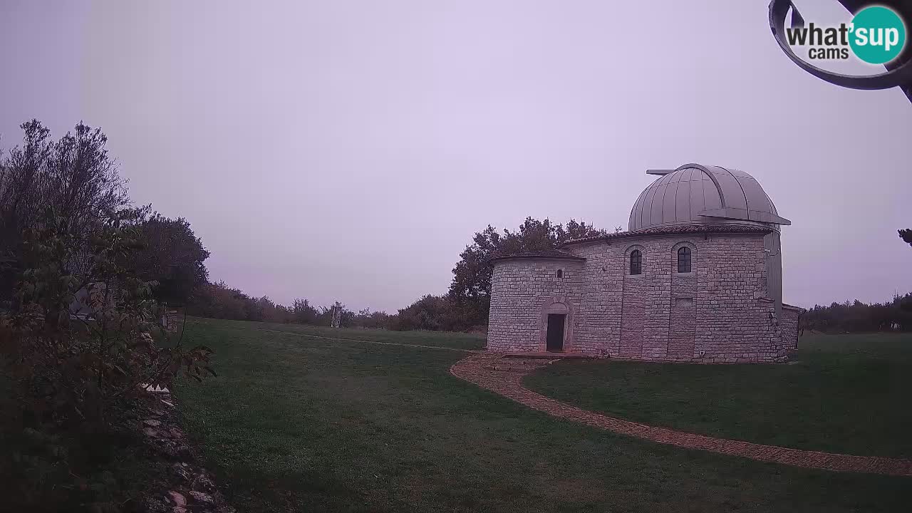 Webcam de l’Observatoire de Višnjan: Plongez dans le cosmos depuis l’Istrie, Croatie