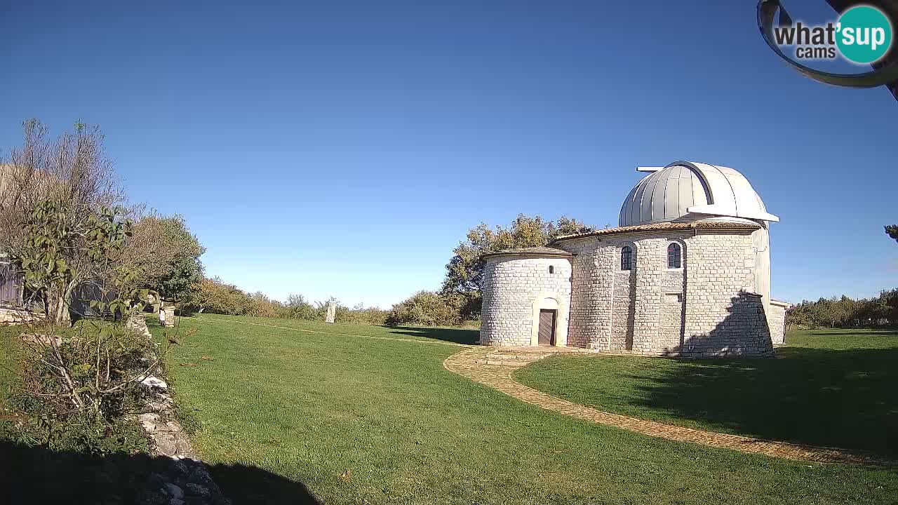 Višnjan Observatory Webcam: Gaze into the Cosmos from Istria, Croatia
