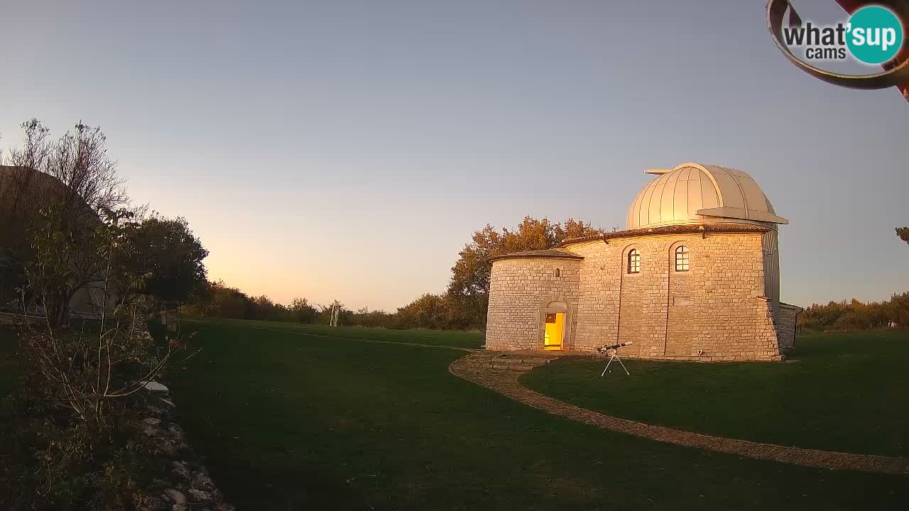 Višnjan Observatory Webcam: Gaze into the Cosmos from Istria, Croatia