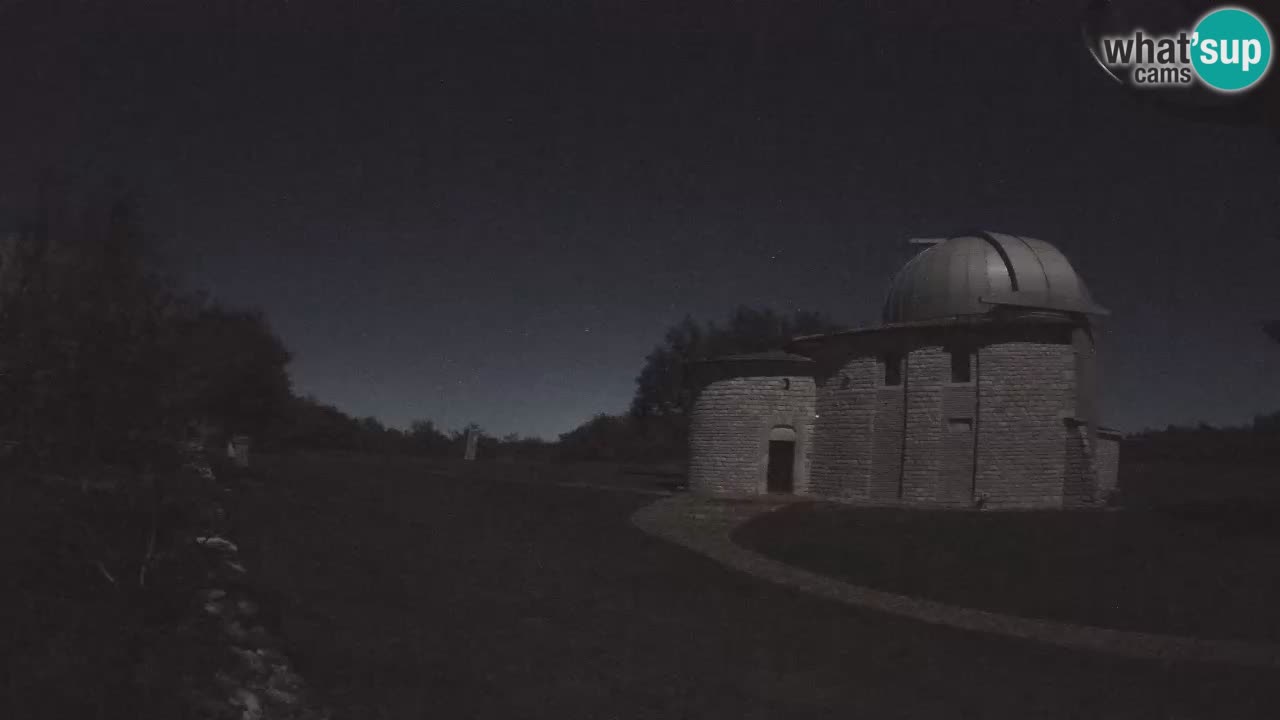 Višnjan Observatory Webcam: Gaze into the Cosmos from Istria, Croatia